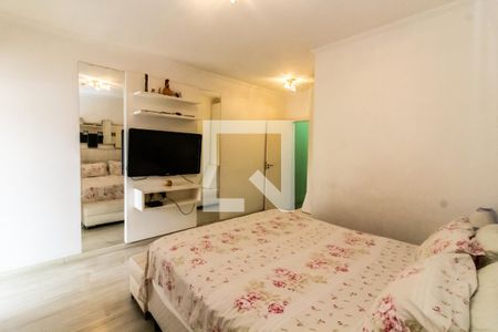 Casa à venda com 322m², 5 quartos e 6 vagasSuíte 2 