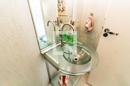 Casa à venda com 322m², 5 quartos e 6 vagasLavabo