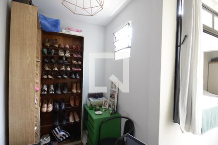 Casa de condomínio à venda com 120m², 2 quartos e 1 vagaQuarto 2