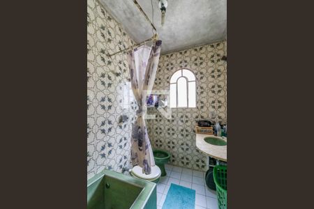 Casa à venda com 160m², 3 quartos e 2 vagas Casa à venda com 160m², 3 quartos e 2 vagasBanheiro