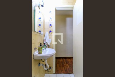 Casa à venda com 160m², 3 quartos e 2 vagas Casa à venda com 160m², 3 quartos e 2 vagasLavabo