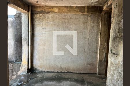 Casa à venda com 160m², 2 quartos e 2 vagas Casa à venda com 160m², 2 quartos e 2 vagasPorão