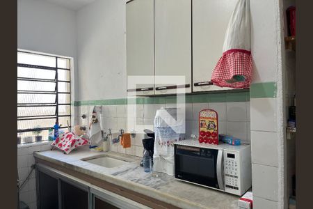 Casa à venda com 160m², 2 quartos e 2 vagas Casa à venda com 160m², 2 quartos e 2 vagasCozinha