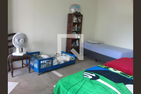 Casa à venda com 205m², 3 quartos e 4 vagas