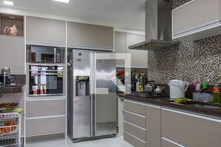 Casa à venda com 367m², 4 quartos e 2 vagas Casa à venda com 367m², 4 quartos e 2 vagasCozinha