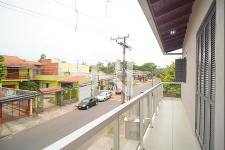 Casa à venda com 300m², 2 quartos e 2 vagas Casa à venda com 300m², 2 quartos e 2 vagasVaranda da Sala