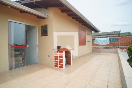 Casa à venda com 300m², 2 quartos e 2 vagas Casa à venda com 300m², 2 quartos e 2 vagasTerraço