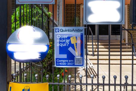 Apartamento à venda com 90m², 2 quartos e 1 vaga Apartamento à venda com 90m², 2 quartos e 1 vagaPlaquinha