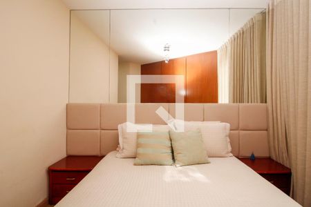 Apartamento à venda com 90m², 3 quartos e 2 vagas Apartamento à venda com 90m², 3 quartos e 2 vagasSuite