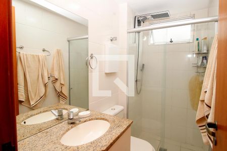Apartamento à venda com 90m², 3 quartos e 2 vagas Apartamento à venda com 90m², 3 quartos e 2 vagasBanheiro Suite