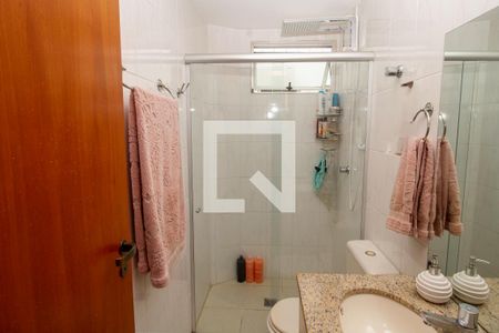 Apartamento à venda com 90m², 3 quartos e 2 vagas Apartamento à venda com 90m², 3 quartos e 2 vagasBanheiro Social