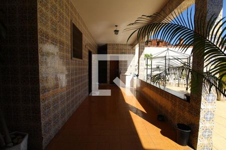 Casa à venda com 237m², 2 quartos e 3 vagasVaranda dos fundos