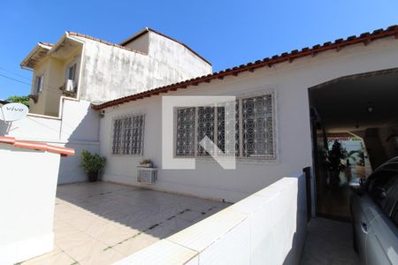 Casa à venda com 237m², 2 quartos e 3 vagasFrente da casa