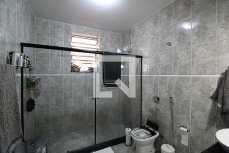 Casa à venda com 237m², 2 quartos e 3 vagasBanheiro