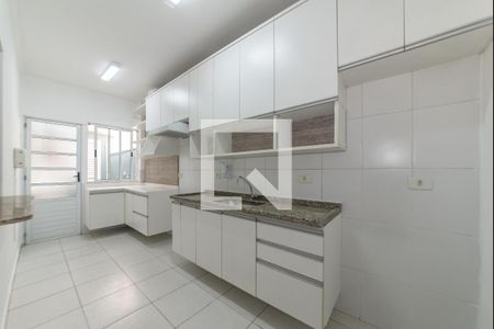Apartamento para alugar com 76m², 2 quartos e 2 vagasCozinha
