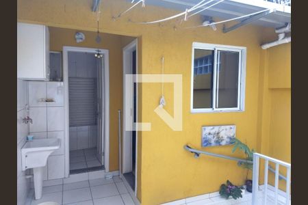 Casa à venda com 143m², 2 quartos e 3 vagas
