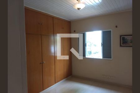 Casa à venda com 143m², 2 quartos e 3 vagas
