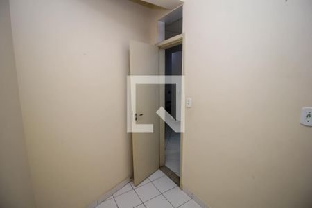 Apartamento à venda com 138m², 3 quartos e 2 vagas Apartamento à venda com 138m², 3 quartos e 2 vagasQuarto de Serviço