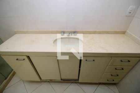 Apartamento à venda com 138m², 3 quartos e 2 vagas Apartamento à venda com 138m², 3 quartos e 2 vagasBanheiro Social 1