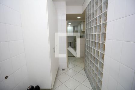 Apartamento à venda com 138m², 3 quartos e 2 vagas Apartamento à venda com 138m², 3 quartos e 2 vagasÁrea de Serviço
