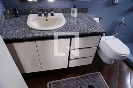 Casa à venda com 100m², 3 quartos e 3 vagasBanheiro da Suíte