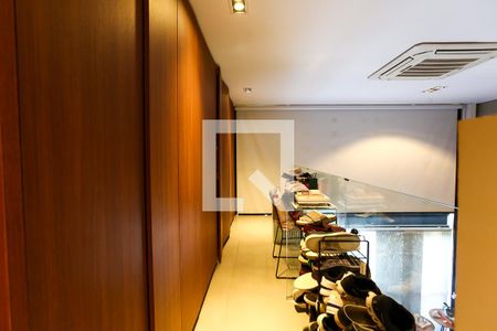 Studio à venda com 97m², 1 quarto e 2 vagas Studio à venda com 97m², 1 quarto e 2 vagasSuíte