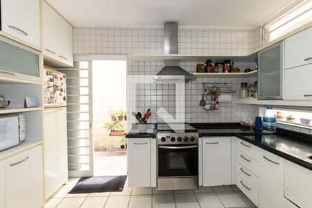 Casa para alugar com 208m², 3 quartos e 3 vagas Casa para alugar com 208m², 3 quartos e 3 vagasCozinha