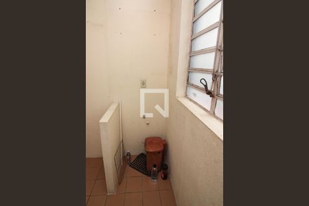 Apartamento para alugar com 50m², 2 quartos e sem vaga Apartamento para alugar com 50m², 2 quartos e sem vagaCozinha e Área de Serviço