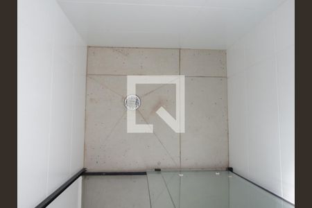 Apartamento para alugar com 35m², 2 quartos e sem vagaBanheiro - Box