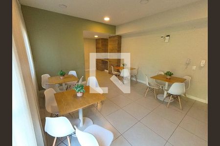Apartamento para alugar com 35m², 2 quartos e sem vaga Apartamento para alugar com 35m², 2 quartos e sem vagaÁrea comum - Salão de festas