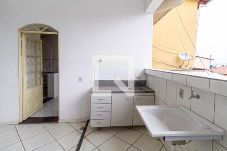 Casa à venda com 360m², 10 quartos e 2 vagasCasa 1 - Área de serviço