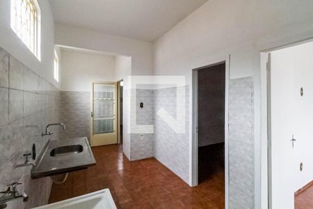 Casa à venda com 360m², 10 quartos e 2 vagasCasa 2 - Cozinha e área de serviço