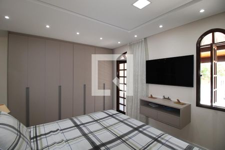 Casa à venda com 240m², 4 quartos e 2 vagasQuarto Suíte