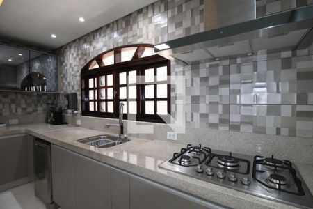 Casa à venda com 240m², 4 quartos e 2 vagasCozinha