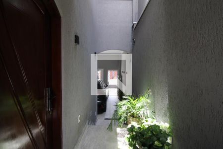 Casa à venda com 240m², 4 quartos e 2 vagasEntrada