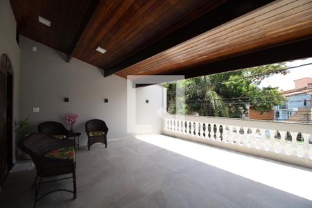 Casa à venda com 240m², 4 quartos e 2 vagasQuarto Suíte - varanda