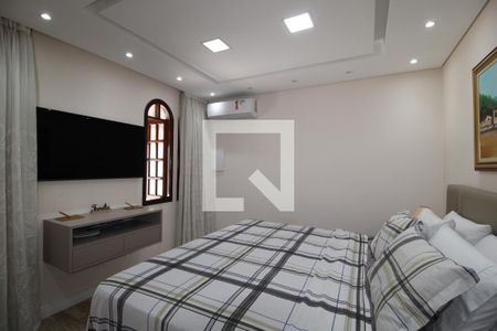 Casa à venda com 240m², 4 quartos e 2 vagasQuarto Suíte