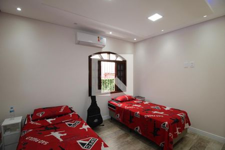 Casa à venda com 240m², 4 quartos e 2 vagasQuarto 2