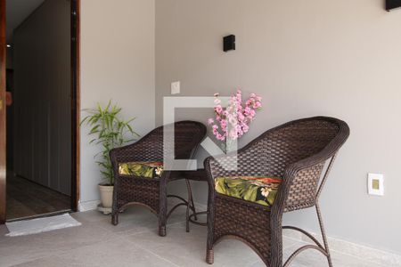 Casa à venda com 240m², 4 quartos e 2 vagasQuarto Suíte - varanda