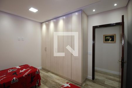 Casa à venda com 240m², 4 quartos e 2 vagasQuarto 2