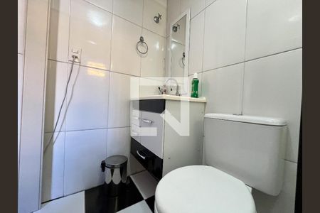 Casa à venda com 185m², 3 quartos e 2 vagas Casa à venda com 185m², 3 quartos e 2 vagasBanheiro da Suíte