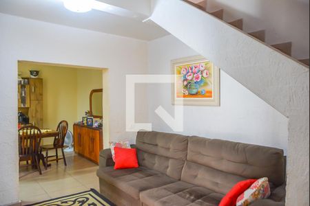 Casa à venda com 246m², 4 quartos e 4 vagas Casa à venda com 246m², 4 quartos e 4 vagasSala 2