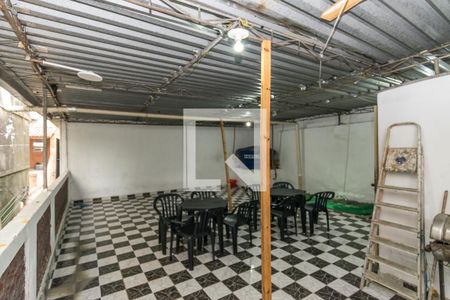 Casa à venda com 100m², 1 quarto e sem vaga Casa à venda com 100m², 1 quarto e sem vagaTerraço