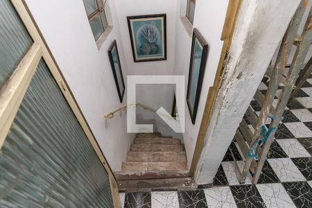 Casa à venda com 100m², 1 quarto e sem vaga Casa à venda com 100m², 1 quarto e sem vagaTerraço - Escada de acesso