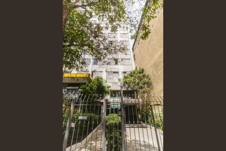 Apartamento à venda com 62m², 2 quartos e sem vaga Apartamento à venda com 62m², 2 quartos e sem vagaFachada