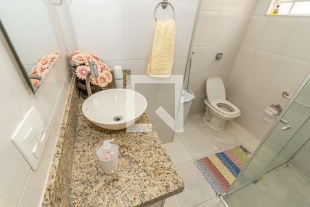 Casa à venda com 190m², 3 quartos e 3 vagas Casa à venda com 190m², 3 quartos e 3 vagasDetalhe Banheiro 2