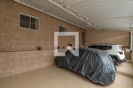 Casa à venda com 190m², 3 quartos e 3 vagas Casa à venda com 190m², 3 quartos e 3 vagasGaragem