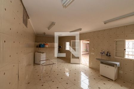 Casa à venda com 190m², 3 quartos e 3 vagas Casa à venda com 190m², 3 quartos e 3 vagasEdícula Fundos