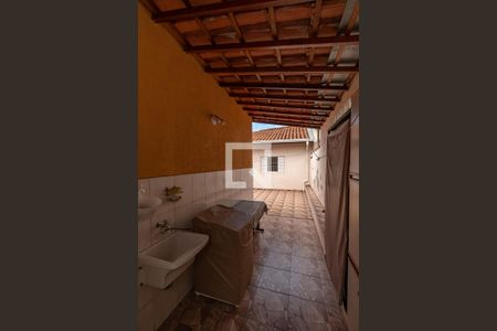 Casa à venda com 190m², 3 quartos e 3 vagas Casa à venda com 190m², 3 quartos e 3 vagasÁrea de Serviço