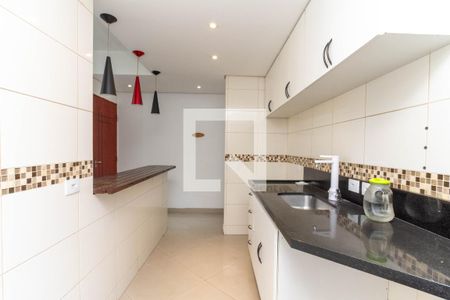 Cozinha de apartamento para alugar com 2 quartos, 68m² em Jardim Santa Rita, Guarulhos